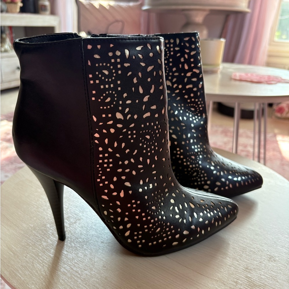 Chic Black Laser-Cut Heeled Boots